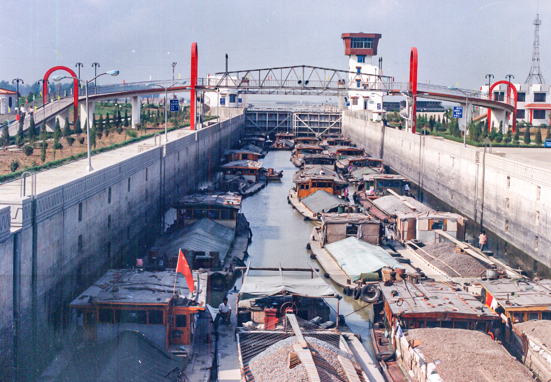 京杭運(yùn)河淮陰三線(xiàn)船閘工程